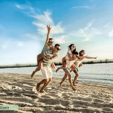 The 4 - - Murter - Chorvatsko * Tisno