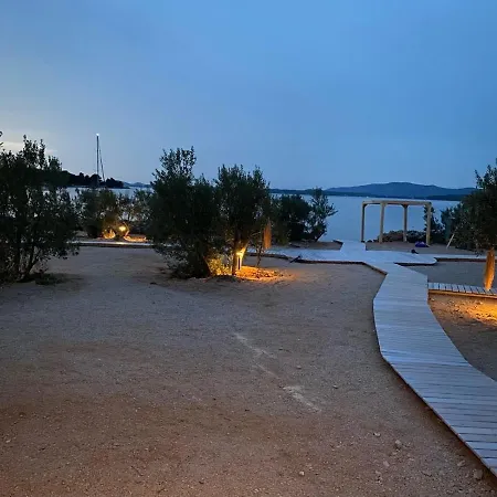 The 4 - - Murter - Chorvatsko * Tisno